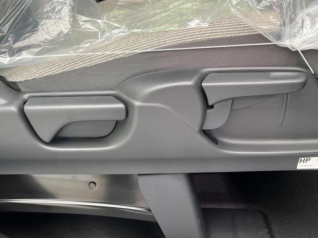 Ｎ－ＢＯＸ ベースグレード　届出済未使用車　電動スライド　衝突軽減装置　スマートキー　シートヒーター　ステアリングスイッチ　車線逸脱警報　オートマチックハイビーム　踏み間違い防止　コーナーセンサー　ＬＥＤヘッドライト（39枚目）