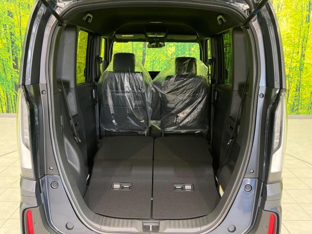 Ｎ－ＢＯＸカスタム ベースグレード　届出済未使用車　両側電動スライド　衝突軽減装置　スマートキー　シートヒーター　ステアリングスイッチ　車線逸脱警報　オートマチックハイビーム　踏み間違い防止　コーナーセンサー　ＬＥＤヘッドライト（34枚目）