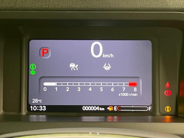 Ｎ－ＢＯＸカスタム ベースグレード　届出済未使用車　両側電動スライド　衝突軽減装置　スマートキー　シートヒーター　ステアリングスイッチ　車線逸脱警報　オートマチックハイビーム　踏み間違い防止　コーナーセンサー　ＬＥＤヘッドライト（42枚目）