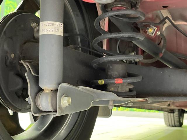 Ｎ－ＢＯＸカスタム Ｇ・Ｌターボホンダセンシング　両側電動スライド　衝突軽減装置　禁煙車　純正８型ナビ　バックカメラ　アダプティブクルーズ　ＥＴＣ　ドライブレコーダー　Ｂｌｕｅｔｏｏｔｈ　フルセグ　ＬＥＤヘッドライト　純正１５インチアルミホール（28枚目）