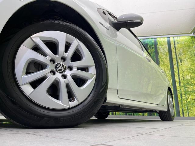 プリウス Ｓセーフティプラス　純正ＳＤナビ　バックカメラ　レーダークルーズ　衝突軽減装置　禁煙車　コーナーセンサー　レーンキープ　スマートキー　ＬＥＤヘッド　ＥＴＣ　オートマチックハイビーム　車線逸脱警報　ドライブレコーダー（12枚目）