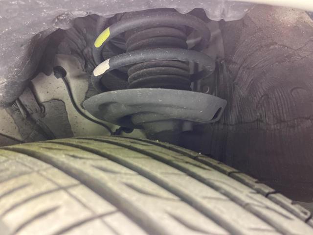 プリウス Ｓセーフティプラス　純正ＳＤナビ　バックカメラ　レーダークルーズ　衝突軽減装置　禁煙車　コーナーセンサー　レーンキープ　スマートキー　ＬＥＤヘッド　ＥＴＣ　オートマチックハイビーム　車線逸脱警報　ドライブレコーダー（20枚目）