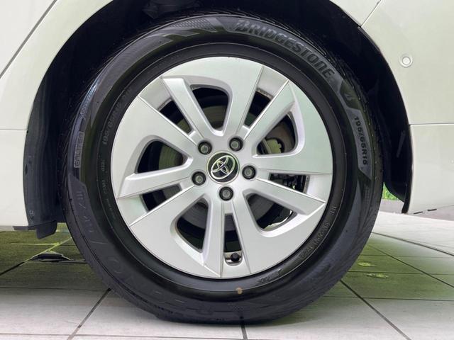 プリウス Ｓセーフティプラス　純正ＳＤナビ　バックカメラ　レーダークルーズ　衝突軽減装置　禁煙車　コーナーセンサー　レーンキープ　スマートキー　ＬＥＤヘッド　ＥＴＣ　オートマチックハイビーム　車線逸脱警報　ドライブレコーダー（22枚目）