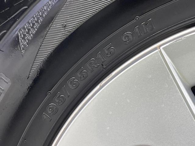 プリウス Ｓセーフティプラス　純正ＳＤナビ　バックカメラ　レーダークルーズ　衝突軽減装置　禁煙車　コーナーセンサー　レーンキープ　スマートキー　ＬＥＤヘッド　ＥＴＣ　オートマチックハイビーム　車線逸脱警報　ドライブレコーダー（23枚目）
