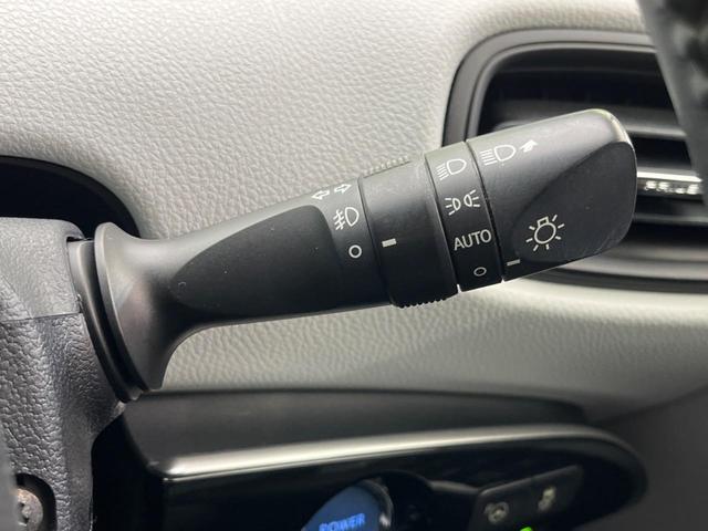 プリウス Ｓセーフティプラス　純正ＳＤナビ　バックカメラ　レーダークルーズ　衝突軽減装置　禁煙車　コーナーセンサー　レーンキープ　スマートキー　ＬＥＤヘッド　ＥＴＣ　オートマチックハイビーム　車線逸脱警報　ドライブレコーダー（46枚目）