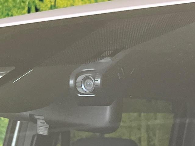 ノア ハイブリッドＧ　両側電動スライドドア　衝突軽減装置　禁煙車　純正ナビ　バックカメラ　ＥＴＣ　Ｂｌｕｅｔｏｏｔｈ　ドラレコ　シートヒーター　ＬＥＤヘッドライト　ＬＥＤフォグランプ　クルーズコントロール　レーンアシスト（7枚目）