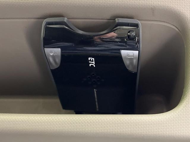 ムーヴ Xリミテッド 禁煙車 純正ナビ バックカメラ ETC ドライブレコーダー スマートキー 純正14インチアルミホイール アイドリングストップ 盗難防止装置 CD再生 オートエアコン ベンチシート(5枚目)