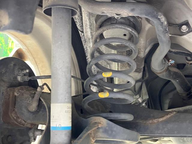 ムーヴ Xリミテッド 禁煙車 純正ナビ バックカメラ ETC ドライブレコーダー スマートキー 純正14インチアルミホイール アイドリングストップ 盗難防止装置 CD再生 オートエアコン ベンチシート(27枚目)