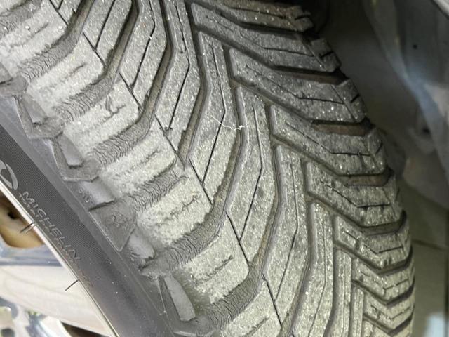 キューブ ライダー　ブラックライン　純正ＳＤナビ　禁煙車　スマートキー　ＨＩＤヘッドライト　ＥＴＣ　オートエアコン　１６インチアルミホイール　Ｂｌｕｅｔｏｏｔｈ再生　ＣＤ　ＤＶＤ再生　フルセグＴＶ（21枚目）