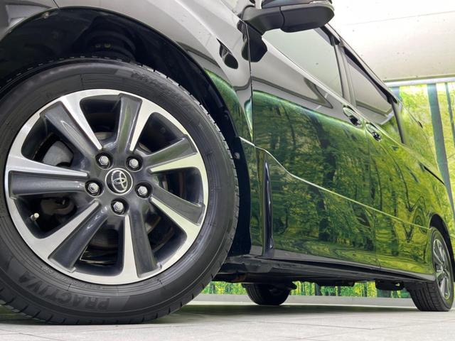 【純正１６インチアルミホイール】外観にマッチした純正アルミホイールを装着しております。各種社外アルミホイールや、スタッドレスタイヤも取扱いしております。是非ご相談ください♪