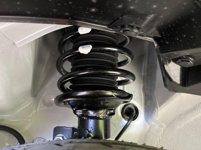 スペーシアカスタム ハイブリッドＸＳ　純正９型ナビ　届出済未使用車　両側電動ドア　全周囲カメラ　衝突被害軽減システム　レーダークルーズ　ハーフレザーシート　コーナーセンサー　スマートキー　ＬＥＤヘッド　オートハイビーム　車線逸脱警報（20枚目）