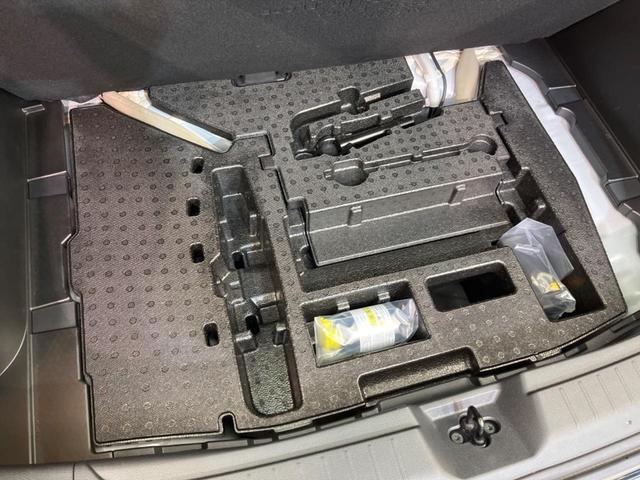 オーラ ニスモ　衝突軽減装置　純正９インチナビ　全周囲カメラ　プロパイロット　ブラインドスポットモニター　ＥＴＣ　Ｂｌｕｅｔｏｏｔｈ　フルセグ　デジタルインナーミラー　スマートキー　ドライブレコ（32枚目）