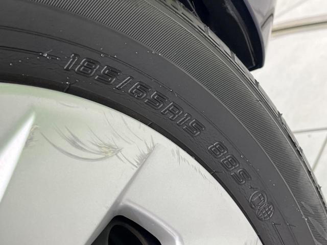 アクア Sスタイルブラック 純正ナビ 衝突軽減装置 バックカメラ 禁煙車 スマートキー レーンアシスト LEDヘッドライト ETC オートマチックハイビーム オートエアコン オートライト Bluetooth CD/DVD再生(23枚目)