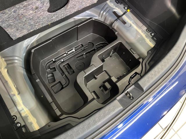 アクア Sスタイルブラック 純正ナビ 衝突軽減装置 バックカメラ 禁煙車 スマートキー レーンアシスト LEDヘッドライト ETC オートマチックハイビーム オートエアコン オートライト Bluetooth CD/DVD再生(34枚目)