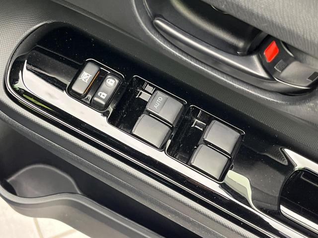 アクア Sスタイルブラック 純正ナビ 衝突軽減装置 バックカメラ 禁煙車 スマートキー レーンアシスト LEDヘッドライト ETC オートマチックハイビーム オートエアコン オートライト Bluetooth CD/DVD再生(42枚目)
