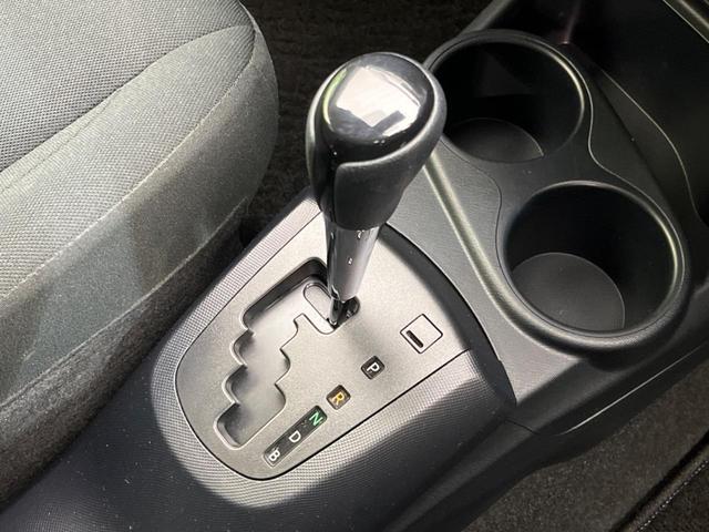 アクア Sスタイルブラック 純正ナビ 衝突軽減装置 バックカメラ 禁煙車 スマートキー レーンアシスト LEDヘッドライト ETC オートマチックハイビーム オートエアコン オートライト Bluetooth CD/DVD再生(52枚目)