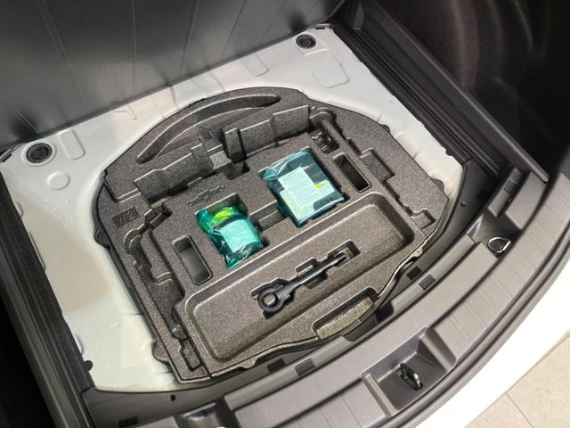 カローラツーリング ハイブリッド　ダブルバイビー　１０．５インチナビ　バックカメラ　衝突警報装置　レーダークルーズコントロール　禁煙車　ハーフレザーシート　シートヒーター　ドライブレコーダー　コーナーセンサー　レーンキープ　スマートキー（34枚目）