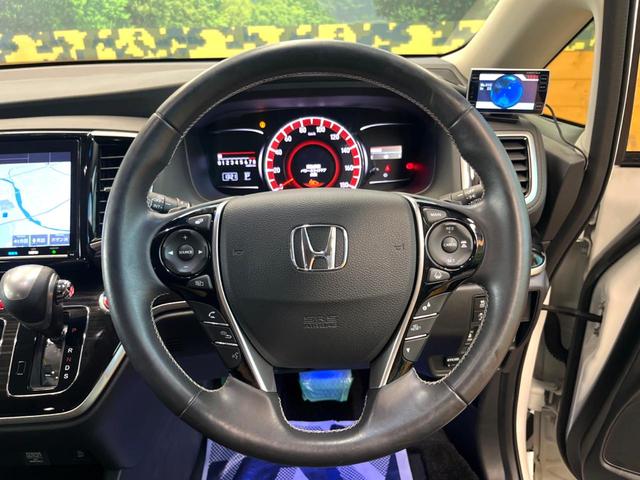 オデッセイ アブソルート・ＥＸホンダセンシング　ホンダセンシング　純正ナビ　全周囲カメラ　フリップダウンモニター　両側電動スライドドア　シートヒーター　クリアラスソナー　パドルシフト　衝突被害軽減　横滑り防止機能　ブラインドスポットモニター　ＥＴＣ（12枚目）