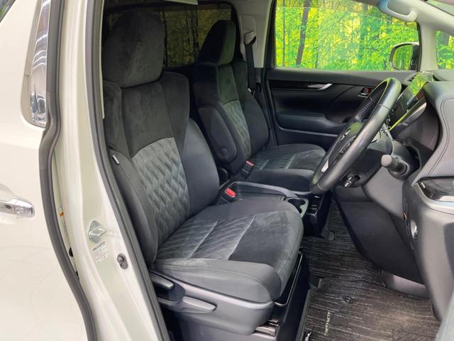 アルファード 2.5S サンルーフ エアロ 両側電動スライドドア 純正ナビ フリップダウン 全周囲カメラ 衝突軽減装置 レーダークルーズコントロール 禁煙車 ドラレコ レーンキープ コーナーセンサー スマートキー(8枚目)