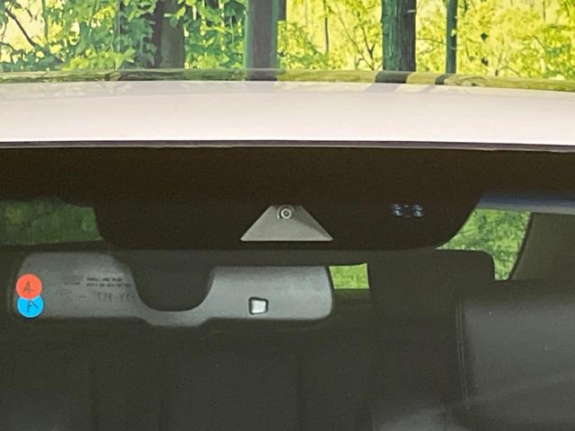 アコード EX サンルーフ 衝突軽減装置 禁煙車 純正ナビ 本革シート レダークルーズ バックカメラ ETC Bluetooth フルセグ シートヒーター パワーシート LEDヘッドライト LEDフォグライト(4枚目)