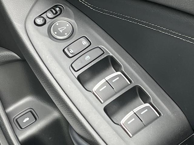 アコード EX サンルーフ 衝突軽減装置 禁煙車 純正ナビ 本革シート レダークルーズ バックカメラ ETC Bluetooth フルセグ シートヒーター パワーシート LEDヘッドライト LEDフォグライト(42枚目)