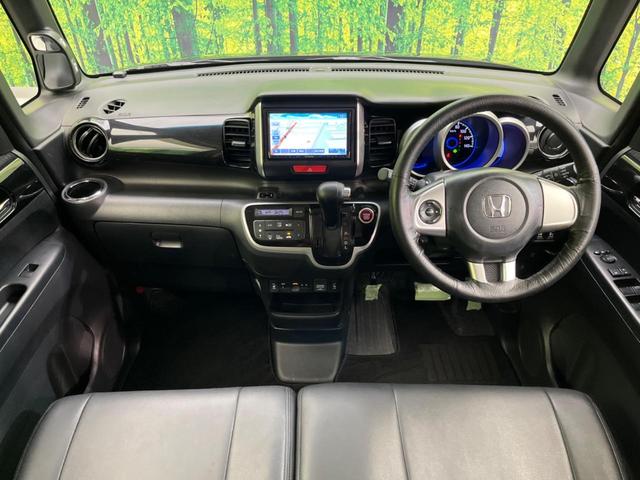 N-BOXカスタム G SSブラックスタイルパッケージ 両側電動スライドドア バックカメラ 禁煙車 シートヒーター ドライブレコーダー スマートキー HIDヘッドライト オートライト オートエアコン 純正14インチAW Bluetooth再生(2枚目)