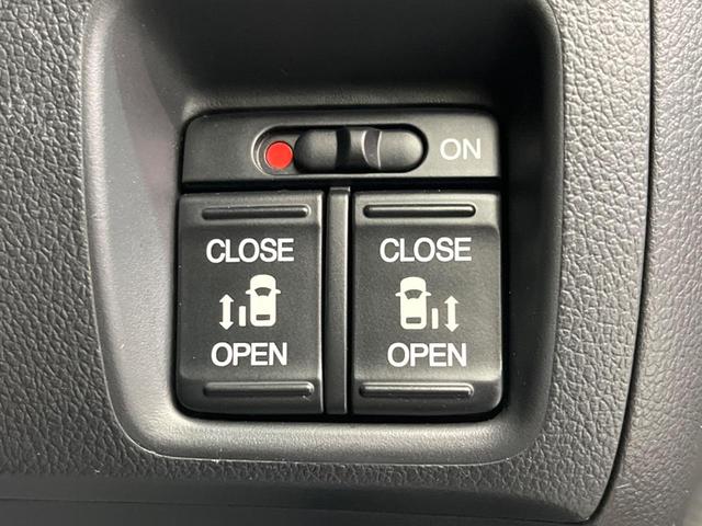 N-BOXカスタム G SSブラックスタイルパッケージ 両側電動スライドドア バックカメラ 禁煙車 シートヒーター ドライブレコーダー スマートキー HIDヘッドライト オートライト オートエアコン 純正14インチAW Bluetooth再生(3枚目)
