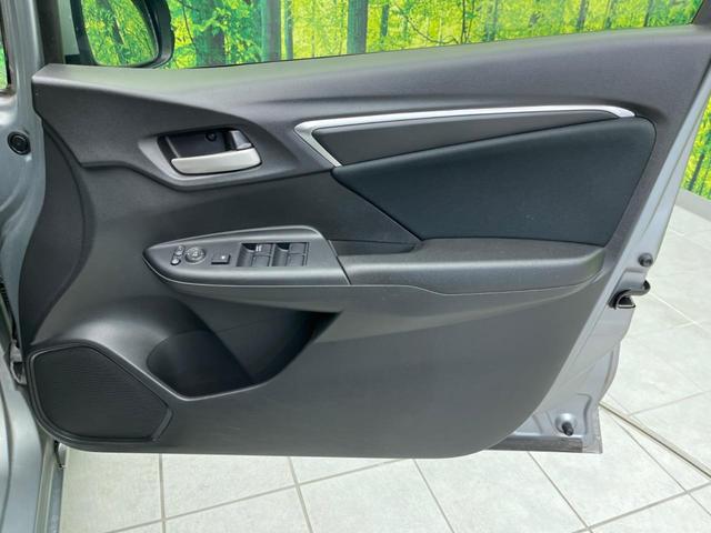 フィット 13G・Lパッケージ SDナビ バックカメラ 衝突被害軽減システム 禁煙車 スマートキー LEDヘッド オートライト オートエアコン Bluetooth CD DVD再生 フルセグ(31枚目)