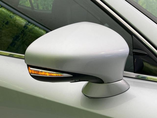 ＩＳ ＩＳ３００ｈ　Ｆスポーツ　禁煙車　純正ナビ　黒革シート　レーダークルーズ　バックカメラ　ＥＴＣ　Ｂｌｕｅｔｏｏｔｈ　フルセグ　シートヒーター　シートエアコン　ＬＥＤヘッドライト　ＬＥＤフォグランプ　コーナーセンサー（22枚目）