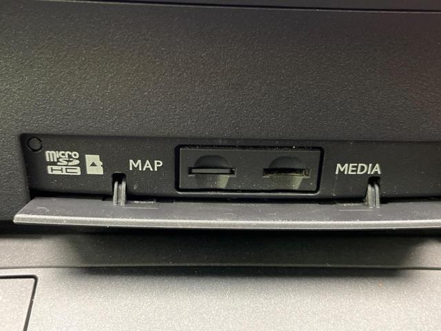 ＩＳ ＩＳ３００ｈ　Ｆスポーツ　禁煙車　純正ナビ　黒革シート　レーダークルーズ　バックカメラ　ＥＴＣ　Ｂｌｕｅｔｏｏｔｈ　フルセグ　シートヒーター　シートエアコン　ＬＥＤヘッドライト　ＬＥＤフォグランプ　コーナーセンサー（65枚目）