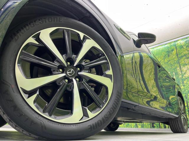 ＣＸ－６０ ＸＤ－ハイブリッド　エクスクルーシブモダン　ターボ　４ＷＤ　衝突軽減装置　禁煙車　純正１２インチナビ　本革シート　全周囲カメラ　レーダークルーズコントロール　ＥＴＣ　Ｂｌｕｅｔｏｏｔｈ　フルセグ　ドラレコ　シートヒーター　シートエアコン（13枚目）