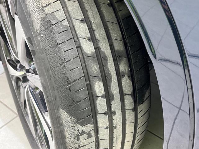 ＣＸ－６０ ＸＤ－ハイブリッド　エクスクルーシブモダン　ターボ　４ＷＤ　衝突軽減装置　禁煙車　純正１２インチナビ　本革シート　全周囲カメラ　レーダークルーズコントロール　ＥＴＣ　Ｂｌｕｅｔｏｏｔｈ　フルセグ　ドラレコ　シートヒーター　シートエアコン（23枚目）