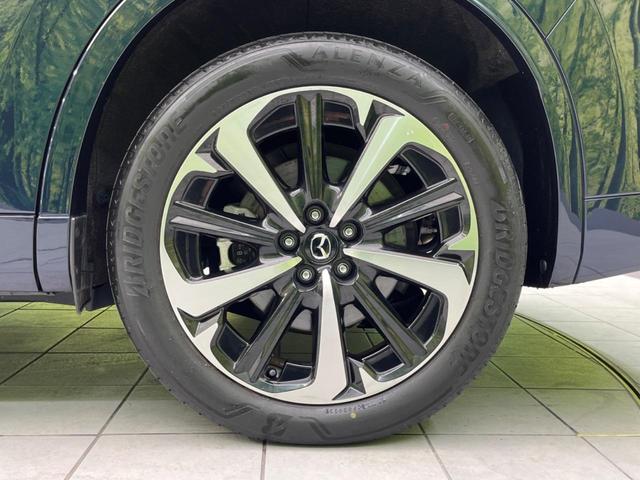 ＣＸ－６０ ＸＤ－ハイブリッド　エクスクルーシブモダン　ターボ　４ＷＤ　衝突軽減装置　禁煙車　純正１２インチナビ　本革シート　全周囲カメラ　レーダークルーズコントロール　ＥＴＣ　Ｂｌｕｅｔｏｏｔｈ　フルセグ　ドラレコ　シートヒーター　シートエアコン（26枚目）