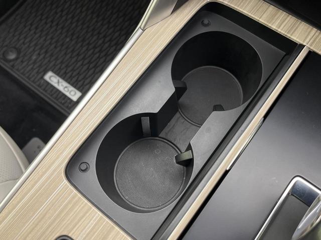 ＣＸ－６０ ＸＤ－ハイブリッド　エクスクルーシブモダン　ターボ　４ＷＤ　衝突軽減装置　禁煙車　純正１２インチナビ　本革シート　全周囲カメラ　レーダークルーズコントロール　ＥＴＣ　Ｂｌｕｅｔｏｏｔｈ　フルセグ　ドラレコ　シートヒーター　シートエアコン（62枚目）