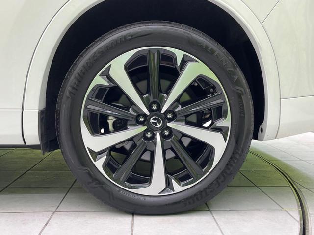 ＣＸ－６０ ＸＤ－ハイブリッド　プレミアムモダン　ガラスルーフ　ターボ　４ＷＤ　衝突軽減装置　禁煙車　純正１２インチナビ　全周囲カメラ　ＢＯＳＥサウンド　レーダークルーズコントロール　ＥＴＣ　Ｂｌｕｅｔｏｏｔｈ　フルセグ　ドライブレコーダー（26枚目）