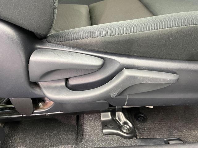 アクア Sスタイルブラック 純正SDナビ バックカメラ 衝突被害軽減システム 禁煙車 ドラレコ コーナーセンサー スマートキー LEDヘッド ビルトインETC クルコン 車線逸脱警報 オートライト オートエアコン(38枚目)