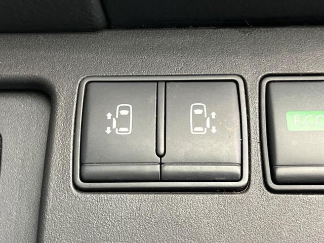 セレナ ハイウェイスター Vセレ+セーフティII SHV 両側電動ドア 純正SDナビ 後席モニター 全周囲カメラ 衝突被害軽減システム ドラレコ コーナーセンサー スマートキー LEDヘッド ビルトインETC クルコン 車線逸脱警報 オートライト(4枚目)