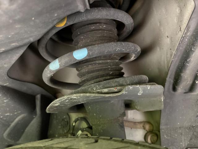 セレナ ハイウェイスター Vセレ+セーフティII SHV 両側電動ドア 純正SDナビ 後席モニター 全周囲カメラ 衝突被害軽減システム ドラレコ コーナーセンサー スマートキー LEDヘッド ビルトインETC クルコン 車線逸脱警報 オートライト(21枚目)