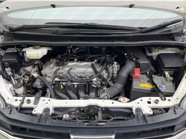 ノア Si ダブルバイビーIII 両側電動ドア 純正SDナビ 後席モニター バックカメラ 衝突被害軽減システム 禁煙車 ハーフレザーシート ドラレコ コーナーセンサー スマートキー LEDヘッド ビルトインETC クルコン(19枚目)