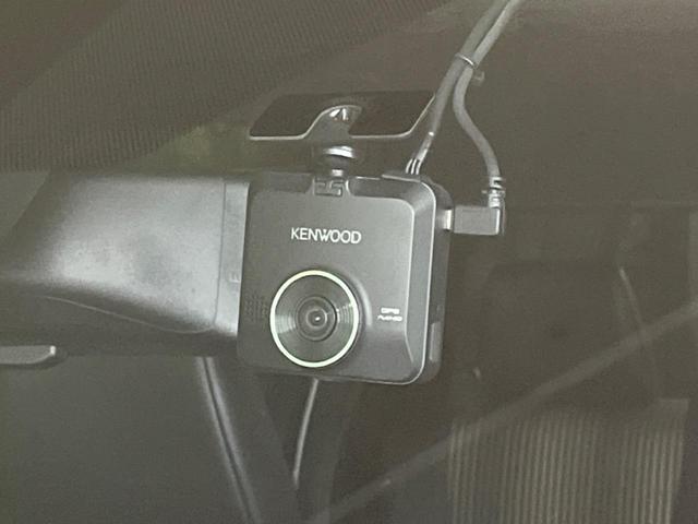 ノア Si ダブルバイビーIII 両側電動ドア 純正SDナビ 後席モニター バックカメラ 衝突被害軽減システム 禁煙車 ハーフレザーシート ドラレコ コーナーセンサー スマートキー LEDヘッド ビルトインETC クルコン(22枚目)