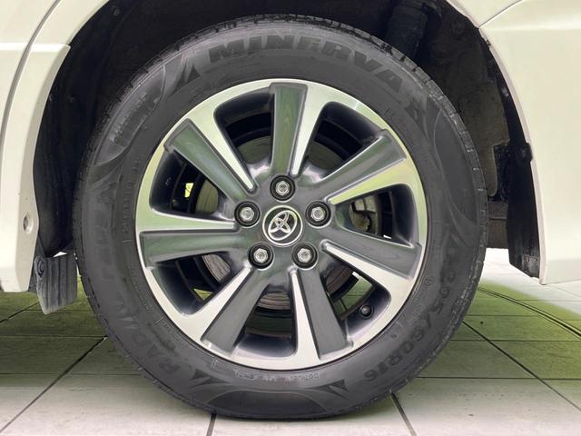 ノア Si ダブルバイビーIII 両側電動ドア 純正SDナビ 後席モニター バックカメラ 衝突被害軽減システム 禁煙車 ハーフレザーシート ドラレコ コーナーセンサー スマートキー LEDヘッド ビルトインETC クルコン(25枚目)