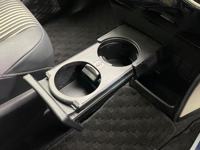 ノア Si ダブルバイビーIII 両側電動ドア 純正SDナビ 後席モニター バックカメラ 衝突被害軽減システム 禁煙車 ハーフレザーシート ドラレコ コーナーセンサー スマートキー LEDヘッド ビルトインETC クルコン(60枚目)