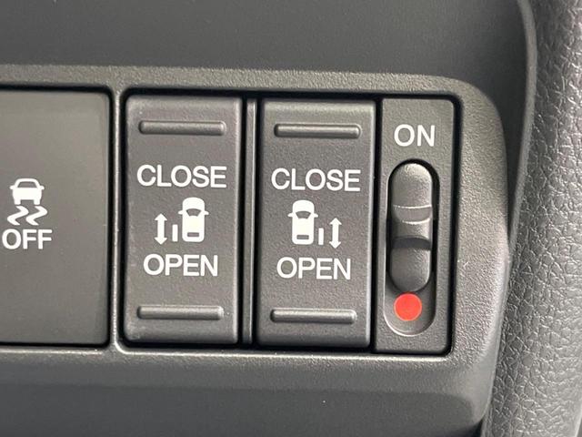 フリード エアー 登録済未使用車 両側電動スライドドア バックカメラ 衝突軽減装置 レーダークルーズ コーナーセンサー レーンキープ スマートキー LEDヘッド ディスプレイオーディオ オートマチックハイビーム(3枚目)