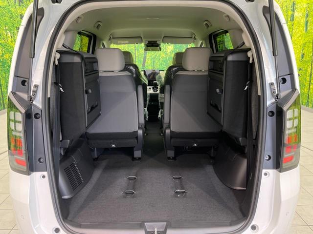 フリード エアー 登録済未使用車 両側電動スライドドア バックカメラ 衝突軽減装置 レーダークルーズ コーナーセンサー レーンキープ スマートキー LEDヘッド ディスプレイオーディオ オートマチックハイビーム(33枚目)