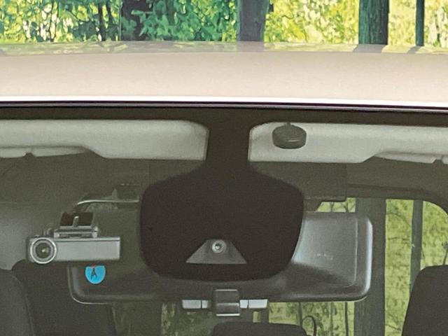 セレナ ハイウェイスター　Ｖセレクション　両側電動ドア　９型純正ナビ　後席モニター　禁煙車　全周囲カメラ　衝突被害軽減　レーダークルーズ　ドラレコ　コーナーセンサー　スマートキー　ＬＥＤヘッド　ＥＴＣ　パークアシスト　車線逸脱警報（5枚目）