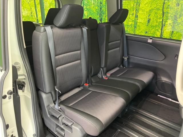 セレナ ハイウェイスター　Ｖセレクション　両側電動ドア　９型純正ナビ　後席モニター　禁煙車　全周囲カメラ　衝突被害軽減　レーダークルーズ　ドラレコ　コーナーセンサー　スマートキー　ＬＥＤヘッド　ＥＴＣ　パークアシスト　車線逸脱警報（11枚目）