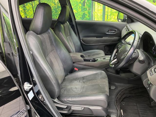 ヴェゼル ハイブリッドＲＳ・ホンダセンシング　純正ナビ　衝突軽減装置　バックカメラ　レーダークルーズ　ハーフレザーシート　コーナーセンサー　ＥＴＣ　レーンキープ　スマートキー　シートヒーター　ドライブレコーダー　ＬＥＤヘッド　　車線逸脱警報（8枚目）