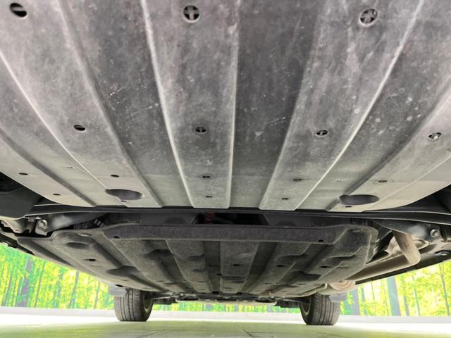 ヴェゼル ハイブリッドＲＳ・ホンダセンシング　純正ナビ　衝突軽減装置　バックカメラ　レーダークルーズ　ハーフレザーシート　コーナーセンサー　ＥＴＣ　レーンキープ　スマートキー　シートヒーター　ドライブレコーダー　ＬＥＤヘッド　　車線逸脱警報（19枚目）