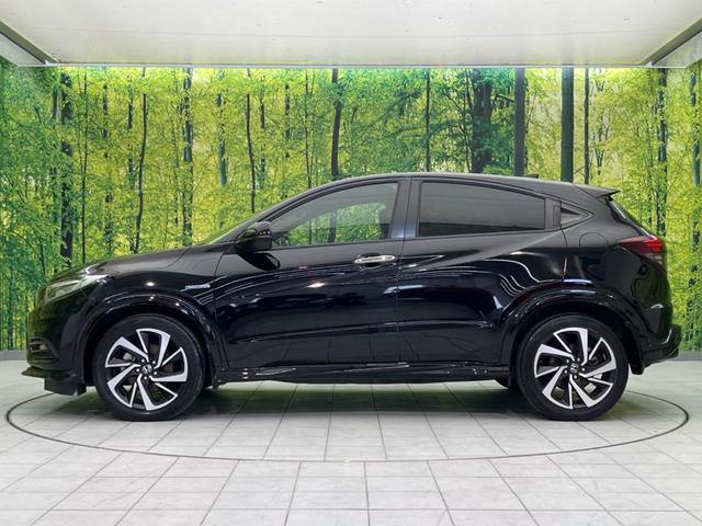 ヴェゼル ハイブリッドＲＳ・ホンダセンシング　純正ナビ　衝突軽減装置　バックカメラ　レーダークルーズ　ハーフレザーシート　コーナーセンサー　ＥＴＣ　レーンキープ　スマートキー　シートヒーター　ドライブレコーダー　ＬＥＤヘッド　　車線逸脱警報（27枚目）