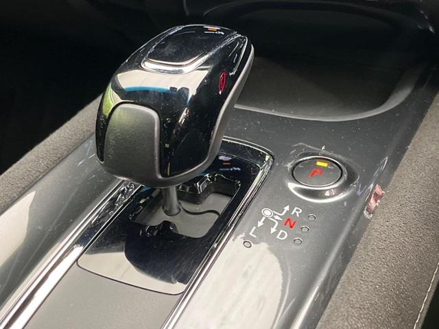 ヴェゼル ハイブリッドＲＳ・ホンダセンシング　純正ナビ　衝突軽減装置　バックカメラ　レーダークルーズ　ハーフレザーシート　コーナーセンサー　ＥＴＣ　レーンキープ　スマートキー　シートヒーター　ドライブレコーダー　ＬＥＤヘッド　　車線逸脱警報（48枚目）